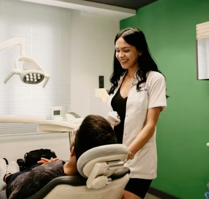 4 - About us - World Dental Lab